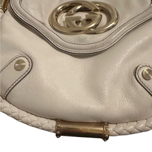 Gucci Cream Leather Britt Shoulder Bag with Gold Hardware - Picture 15 of 16